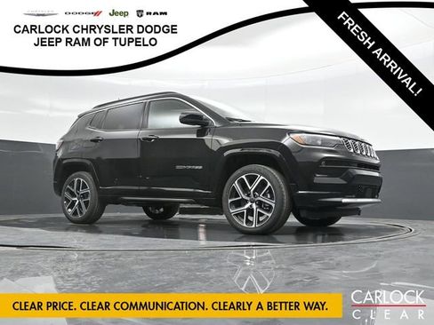 Used 2025 Jeep Compass Limited w/ Elite Group image 30