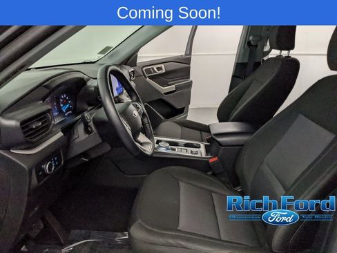 Certified 2023 Ford Explorer XLT w/ Class IV Trailer Tow Package image 16