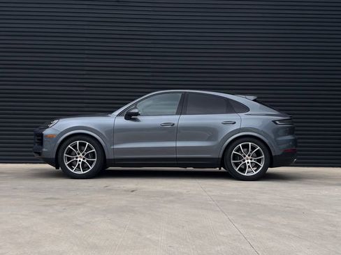 New 2026 Porsche Cayenne Coupe AWD/4WD image 2