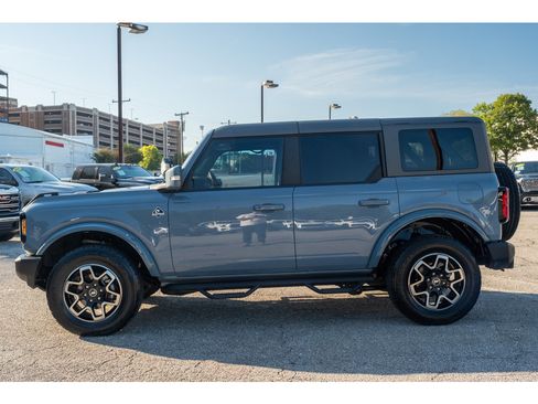 Used 2023 Ford Bronco Outer Banks AWD/4WD image 6