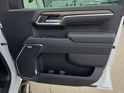 Used 2026 Chevrolet Silverado 1500 LT Trail Boss w/ Convenience Package II image 30