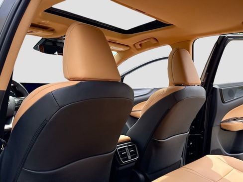 New 2026 Lexus NX 350h AWD w/ Premium Package image 6