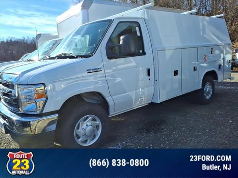 New 2026 Ford E-350 and Econoline 350 Super Duty w/ Power Equipment Group RWD image 2