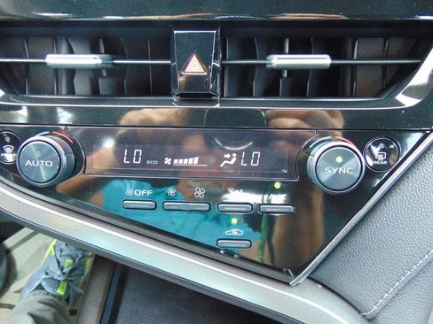 Used 2023 Toyota Camry LE FWD image 24