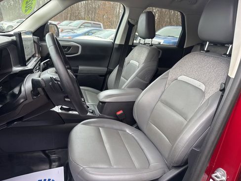 Used 2025 Ford Bronco Sport Badlands image 16