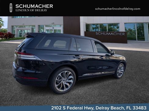 New 2026 Lincoln Aviator 2WD w/ Jet Appearance Package image 7