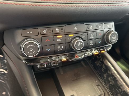 Certified 2023 Dodge Durango R/T RWD image 52