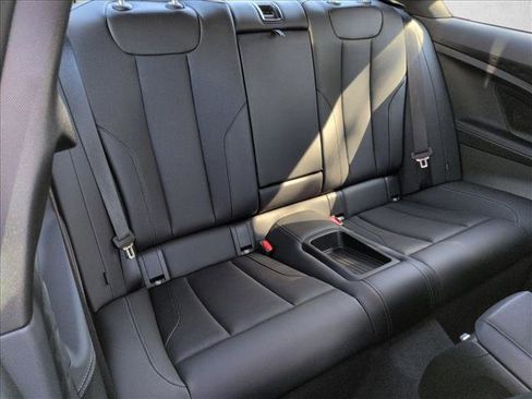 Used 2025 BMW 230i 230i w/ M Sport Package image 21