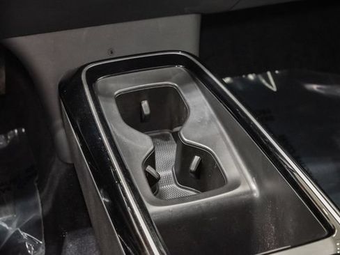 Used 2023 Volkswagen ID.4 Pro RWD image 19