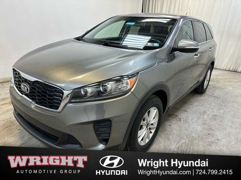 Used 2019 Kia Sorento LX image 3