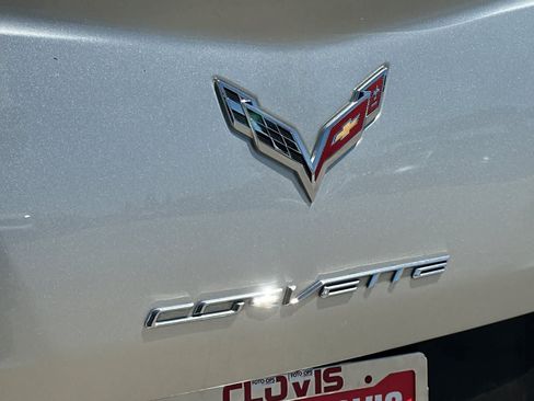 Used 2018 Chevrolet Corvette Stingray Coupe w/ 1LT RWD image 11