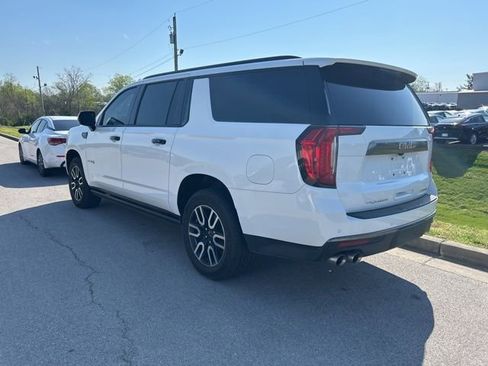Used 2022 GMC Yukon XL AT4 AWD/4WD image 4