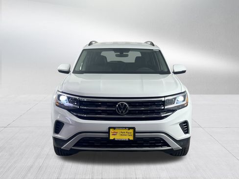 Used 2023 Volkswagen Atlas SE image 2