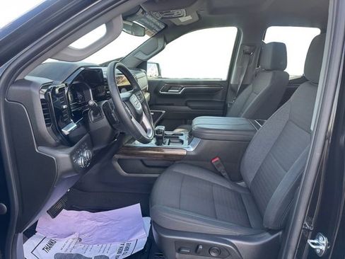 Used 2024 GMC Sierra 1500 Elevation w/ Preferred Package AWD/4WD image 10
