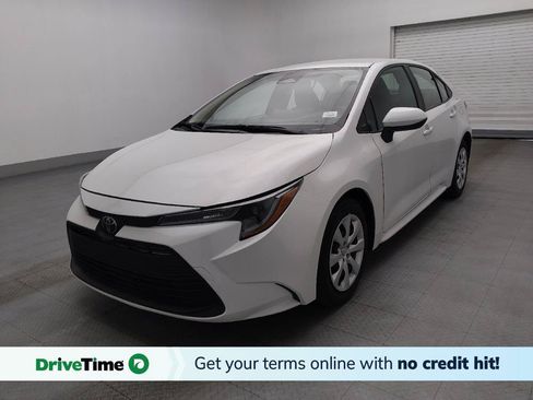 Used 2025 Toyota Corolla LE FWD image 1