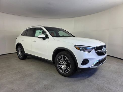 New 2027 Mercedes-Benz GLC 300 image 1