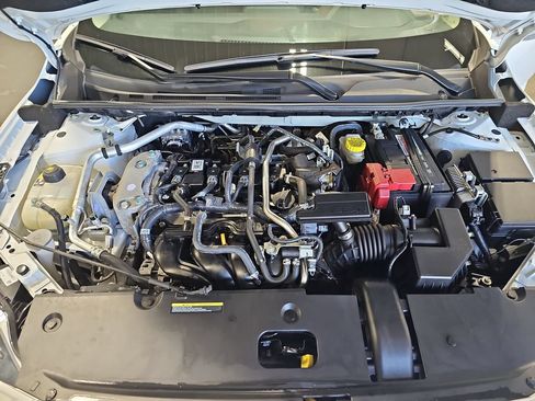 Used 2025 Nissan Sentra SV FWD image 29