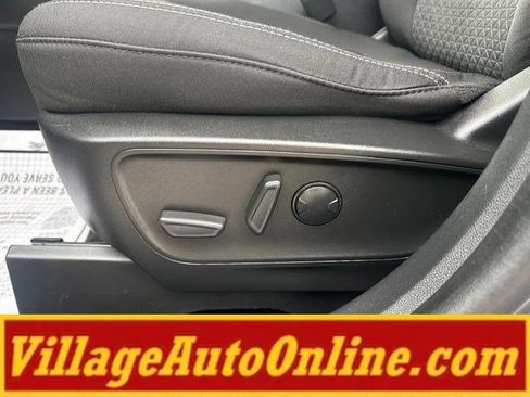 Used 2023 Ford Escape Active AWD/4WD image 17