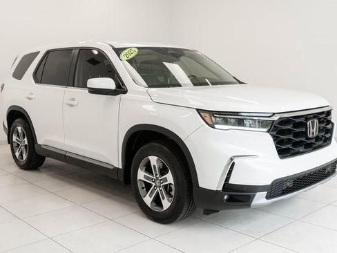 Used 2025 Honda Pilot EX-L image 7