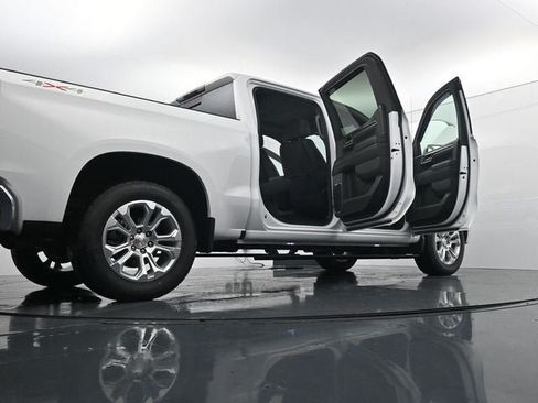 Used 2024 Chevrolet Silverado 1500 LTZ w/ LTZ Convenience Package II AWD/4WD image 43