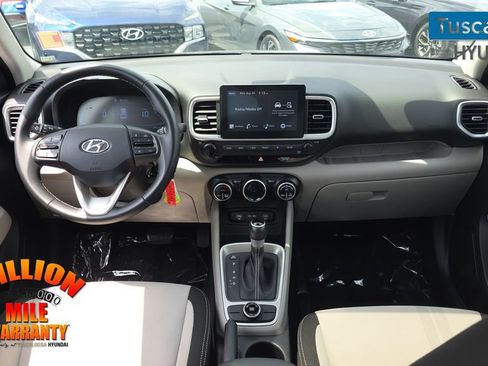 Used 2023 Hyundai Venue SEL FWD image 26