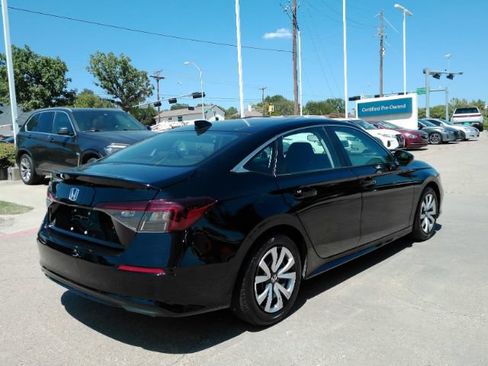 Used 2025 Honda Civic LX image 6