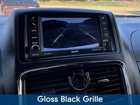 Used 2017 Dodge Grand Caravan SE image 15