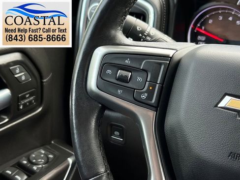 Used 2021 Chevrolet Silverado 1500 LTZ AWD/4WD image 35