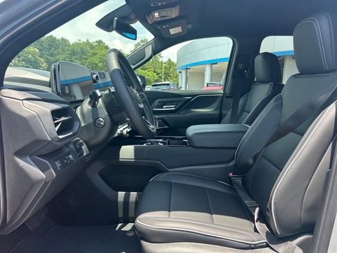 New 2025 Chevrolet Silverado EV LT image 14