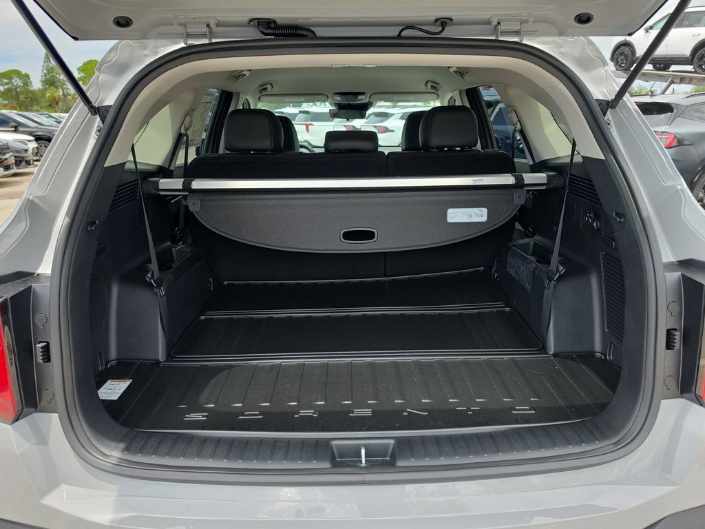 New 2026 Kia Sorento S AWD/4WD image 10