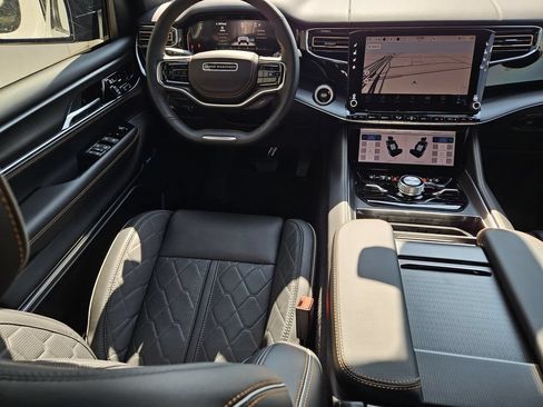 New 2026 Jeep Grand Wagoneer Summit AWD/4WD image 11