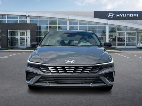 New 2026 Hyundai Elantra SEL Sport FWD image 12
