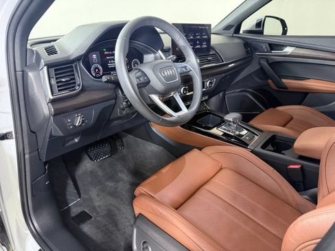 Certified 2023 Audi Q5 2.0T Premium Plus w/ Premium Plus Package AWD/4WD image 11