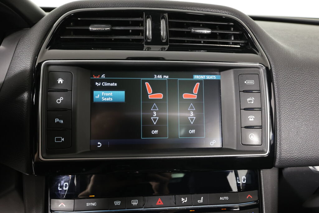 Used 2018 Jaguar F-PACE Prestige AWD/4WD image 38