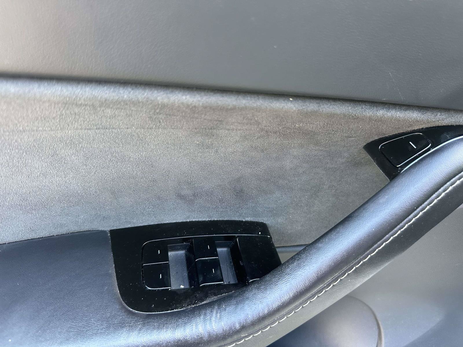 Used 2020 Tesla Model Y Long Range AWD/4WD image 14