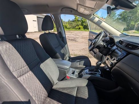 Used 2020 Nissan Rogue SV AWD/4WD image 18