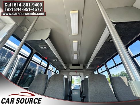 Used 2010 Ford E-350 and Econoline 350 Super Duty RWD image 6