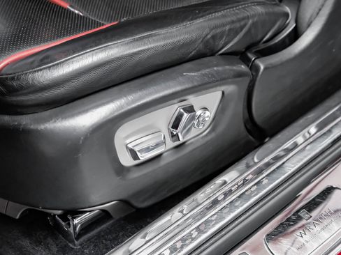 Used 2014 Rolls-Royce Wraith image 30