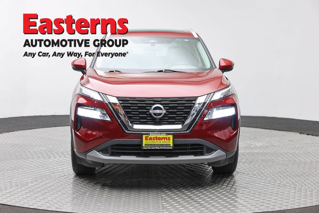 Used 2023 Nissan Rogue SV w/ SV Premium Package AWD/4WD image 3