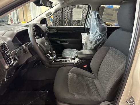 New 2025 Ford Ranger XLT w/ FX4 Off-Road Package image 18