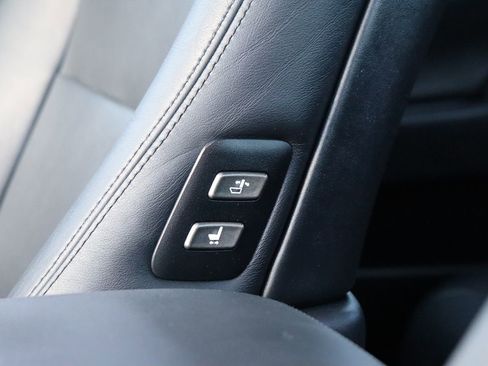 Used 2010 Lexus LS 460 image 36