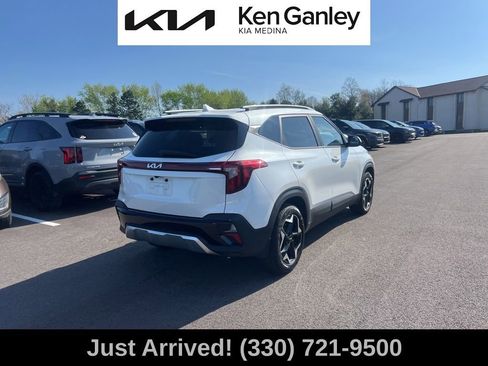 Certified 2025 Kia Seltos S image 5