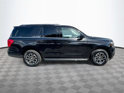 Used 2024 Ford Expedition XLT AWD/4WD image 5