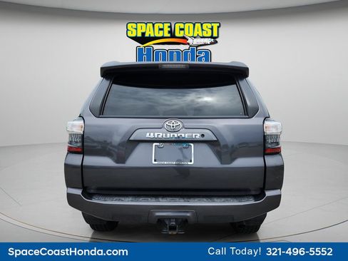 Used 2020 Toyota 4Runner SR5 RWD image 4
