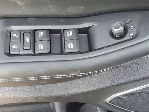 New 2026 Jeep Grand Cherokee L Limited AWD/4WD image 18