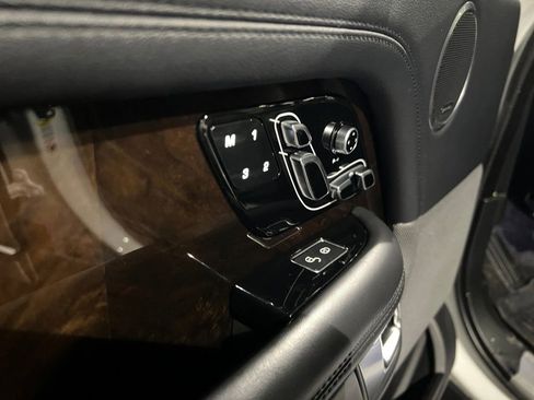 Used 2018 Land Rover Range Rover Long Wheelbase Supercharged image 24