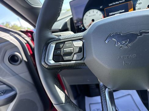 Used 2025 Ford Mustang GT RWD image 16
