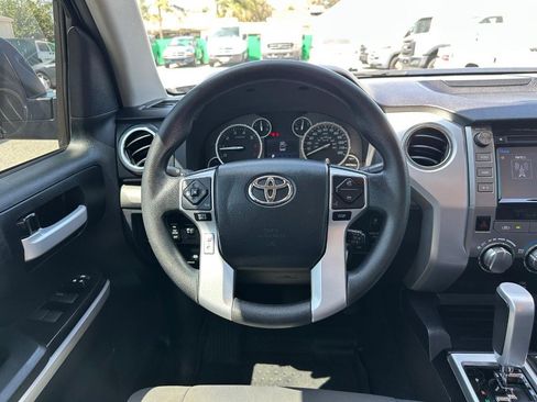Used 2017 Toyota Tundra SR5 image 27