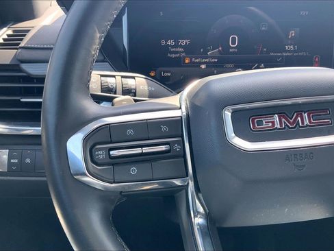 Used 2025 GMC Acadia Elevation FWD image 17