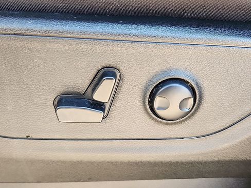 Used 2023 RAM 1500 Lone Star image 12